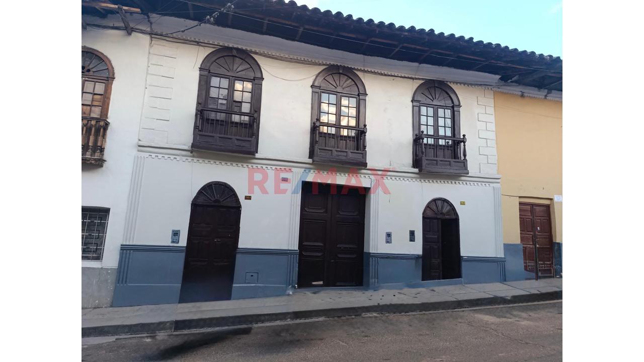 Se Vende Casa En Jr. José Gálvez 740, 1,000 M2 Cajamarca - 1