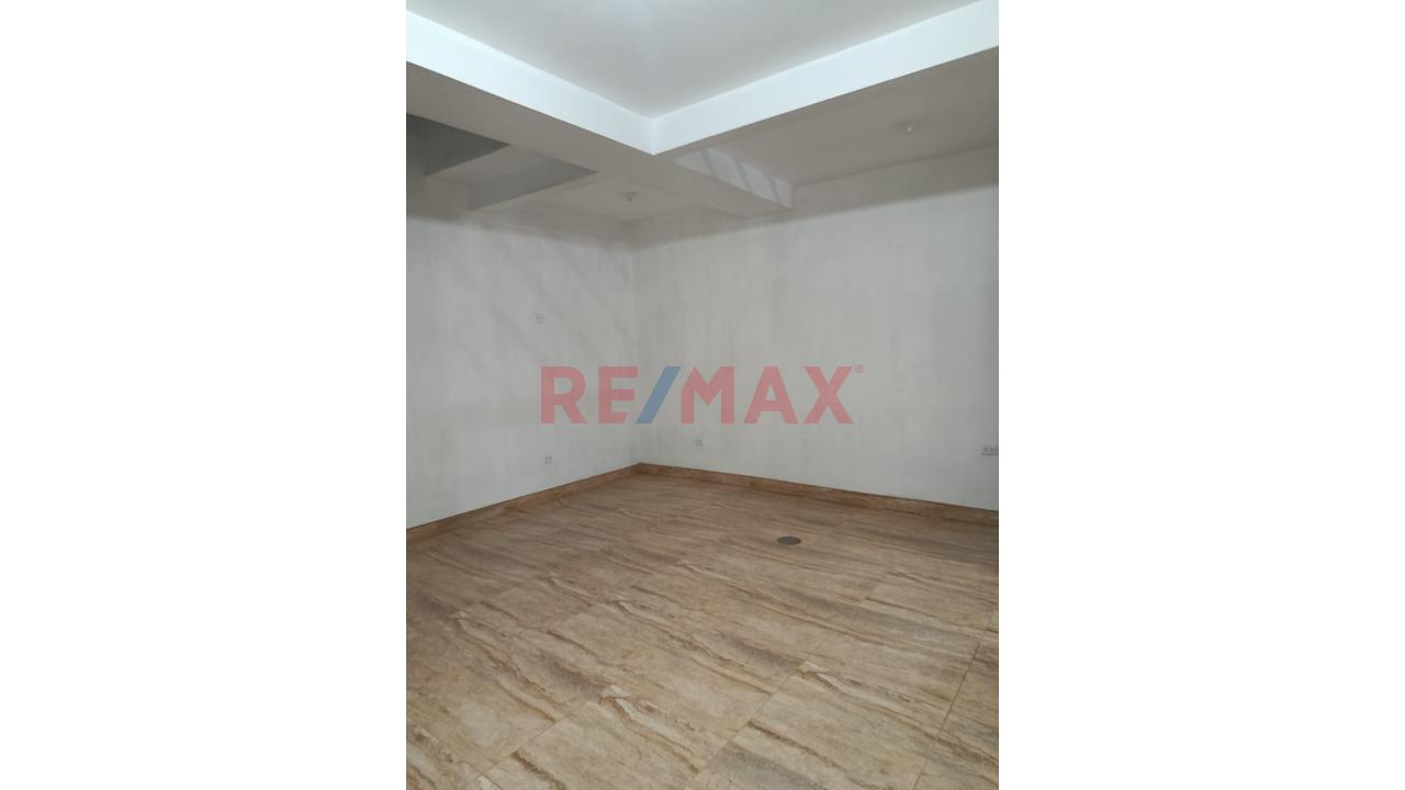 Vendo Bonita Casa De 3 Pisos Mas Azotea De Estreno En Castilla Con Cochera. — foto 15