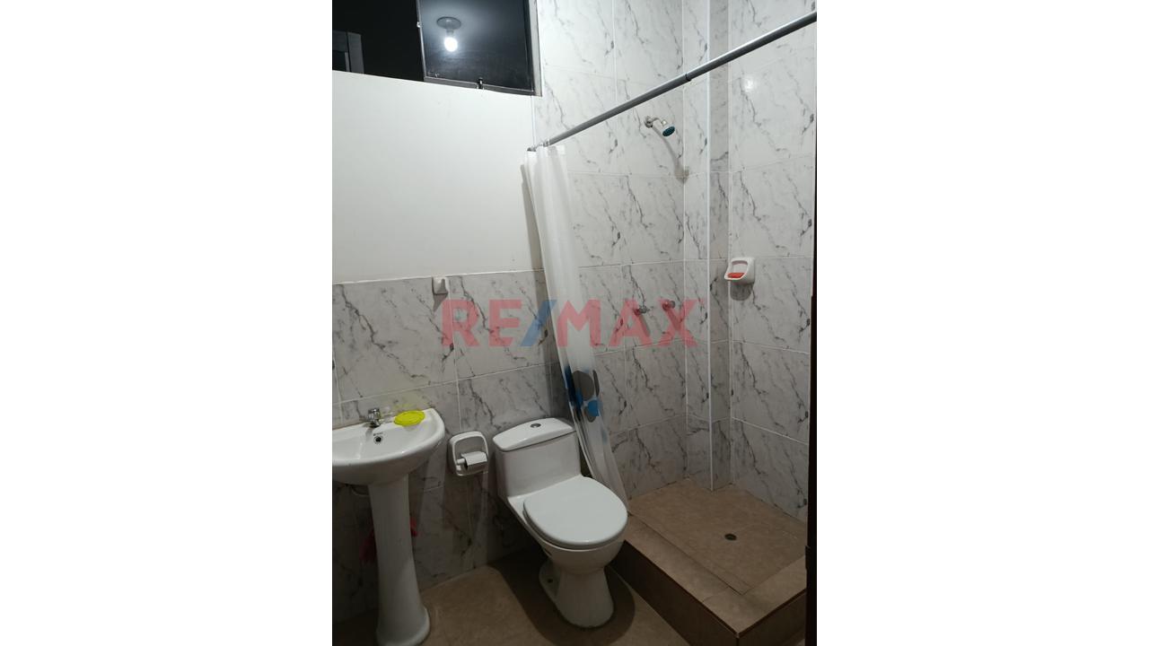 Vendo Bonita Casa De 3 Pisos Mas Azotea De Estreno En Castilla Con Cochera. — foto 8