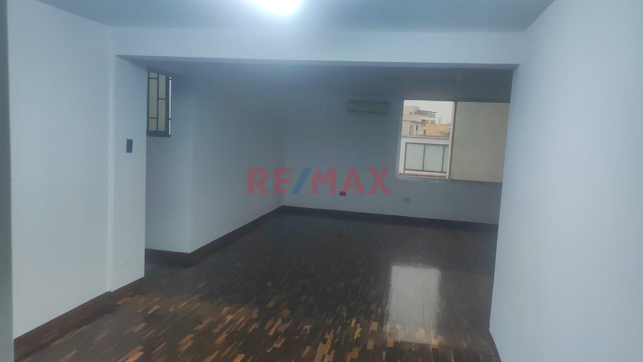 Se Alquila Local Comercial En Surco - 1