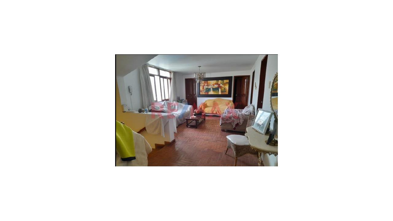 Hermosa Casa De 2 Pisos Con Amplio Jardín En El Cercado De Mala – ¡Excelente Ubicación! - 2