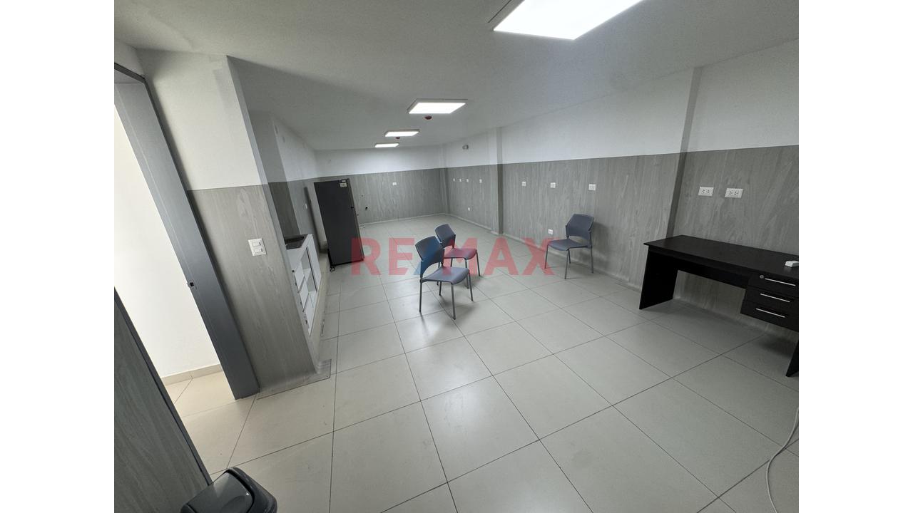 Alquiler De Local Comercial En Av Jorge Basadre San Isidro - 6