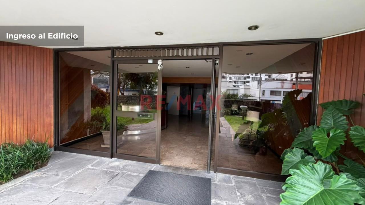 Venta De Amplio Departamento Flat En San Isidro — foto 3