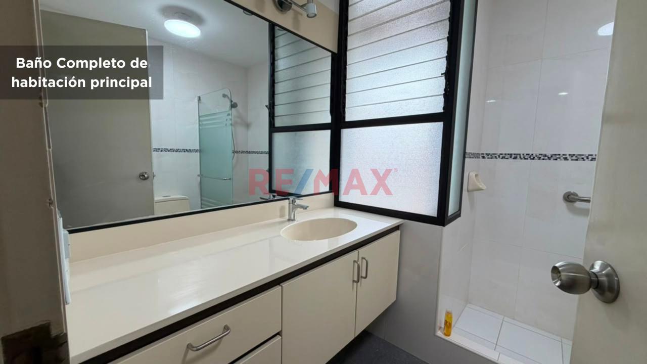 Venta De Amplio Departamento Flat En San Isidro — foto 13