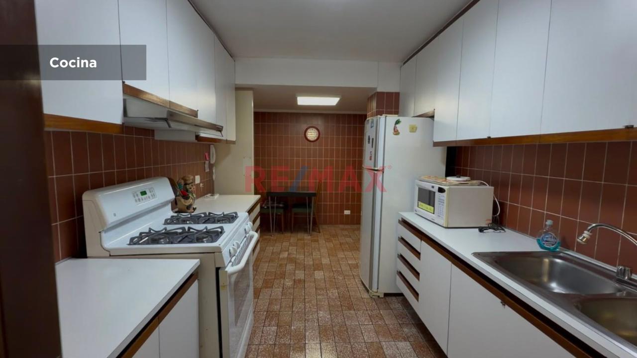 Venta De Amplio Departamento Flat En San Isidro — foto 8
