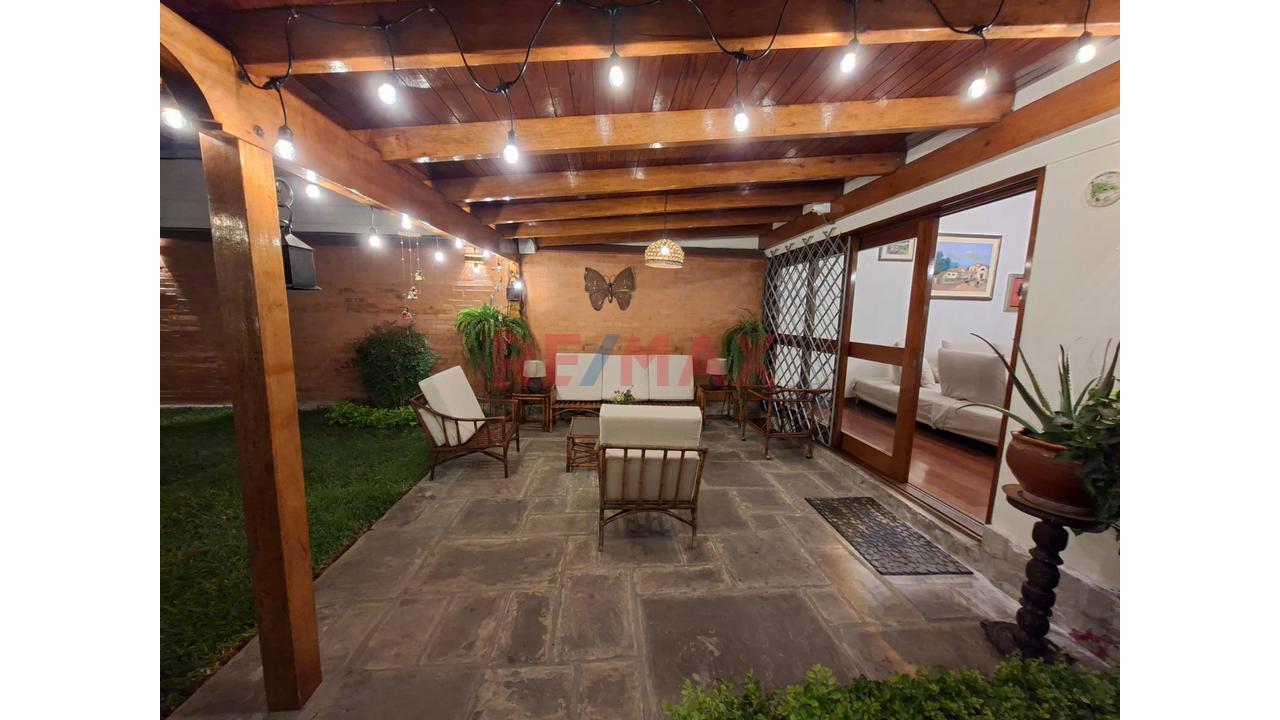 Casa en Alquiler ubicado en Av. San Borja Nte. 256 Casa en Alquiler ubicado en Av. San Borja Nte. 256