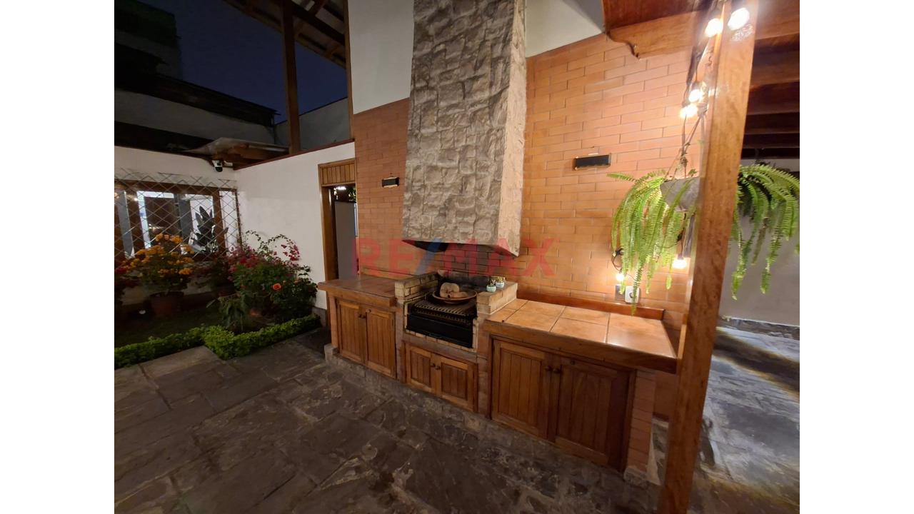 Casa de 1 dormitorios y 2 baños ubicado en San Borja Casa de 1 dormitorios y 2 baños ubicado en San Borja