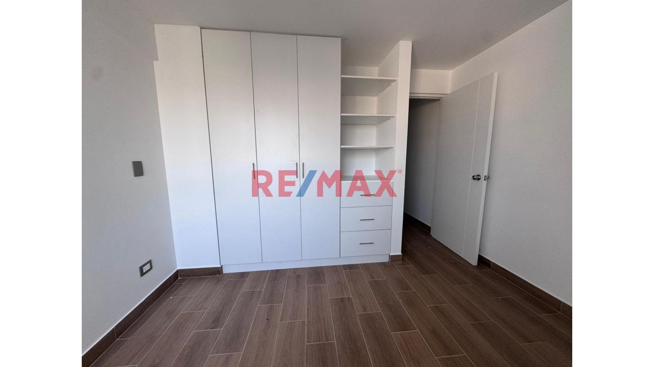Duplex 4 Habitaciones + Cochera + Aires - 8