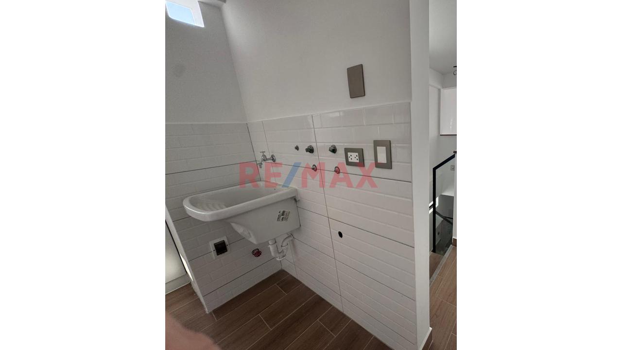 Duplex 4 Habitaciones + Cochera + Aires - 12
