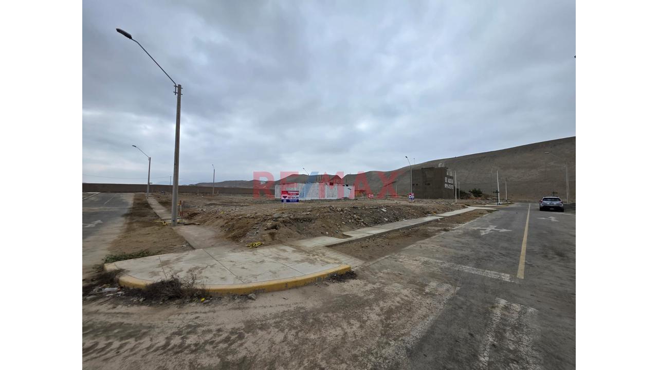 Oportunidad Terreno En Venta En Esquina Frente A Parque. Ocasion De Tener 2 Terrenos Juntos — foto 7