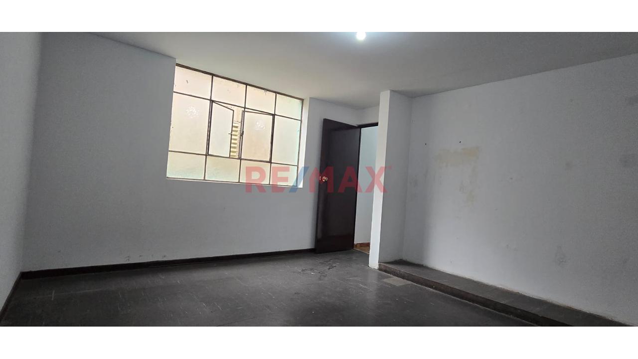 Gran Oportunidad: Inversión  O Vivienda Propia- Piso 2 — foto 2