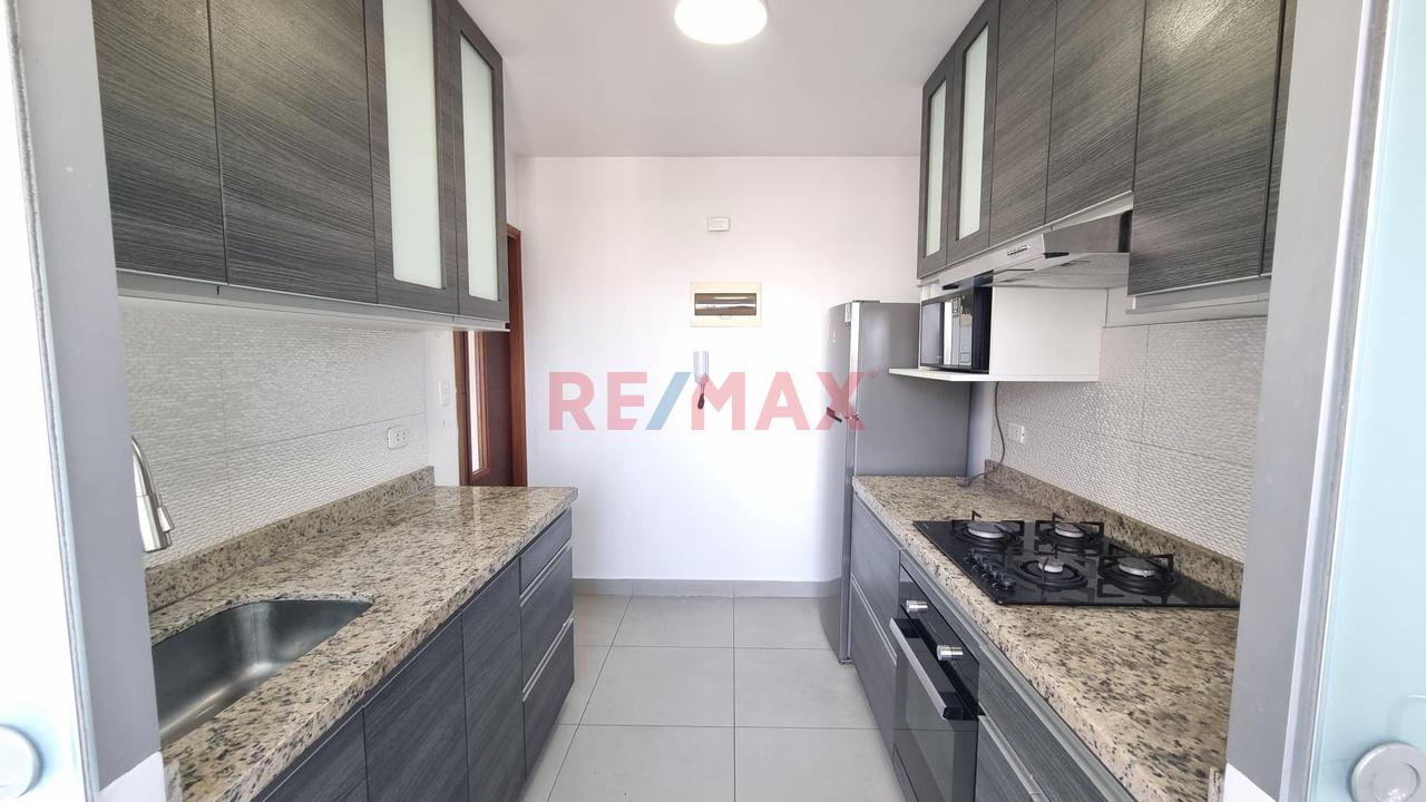 Moderno Departamento En Urb Barrio Medico, Cerca De Todo !!!, 02 Dorm, Cochera, Comodidad, Accesibilidad, Y Excelente Vista - 21