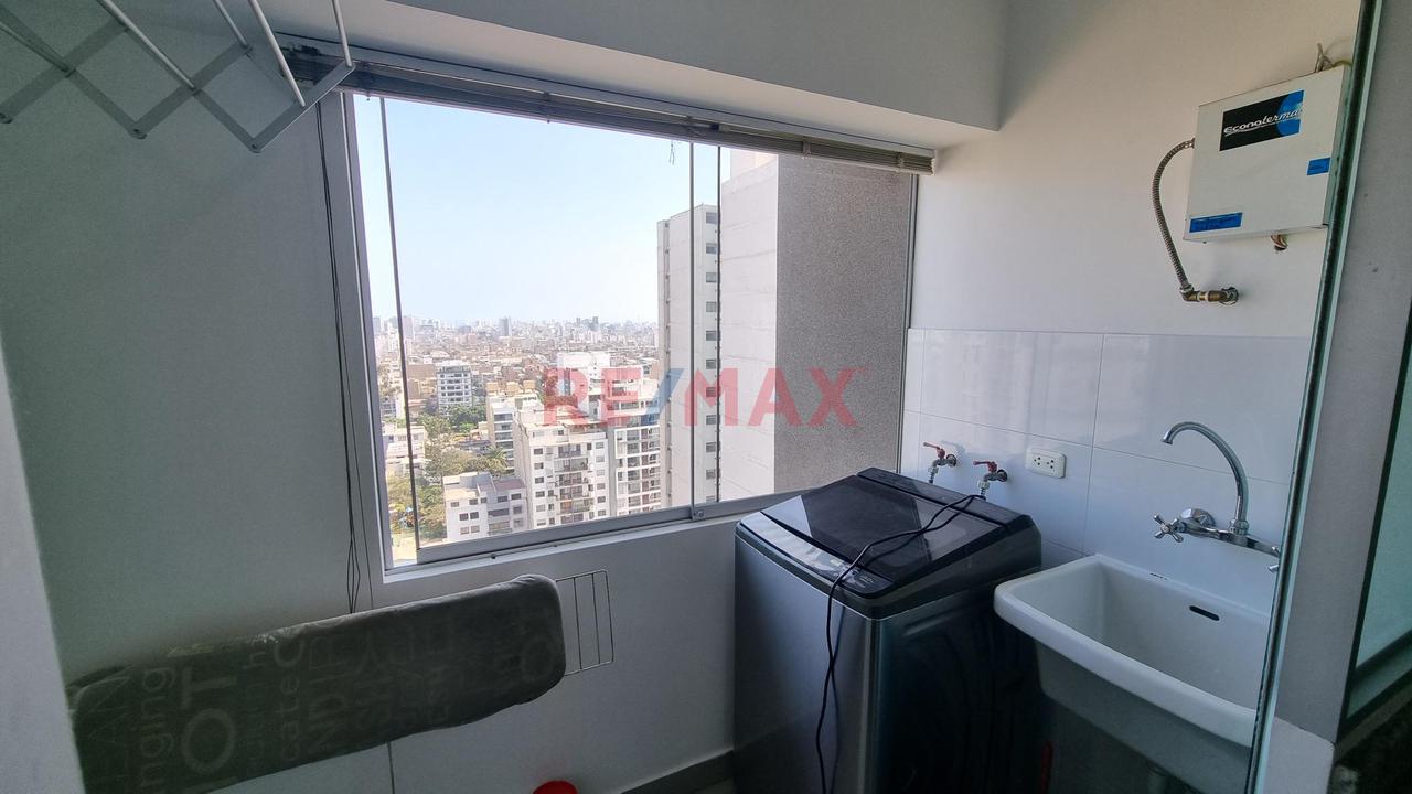 Moderno Departamento En Urb Barrio Medico, Cerca De Todo !!!, 02 Dorm, Cochera, Comodidad, Accesibilidad, Y Excelente Vista — foto 12