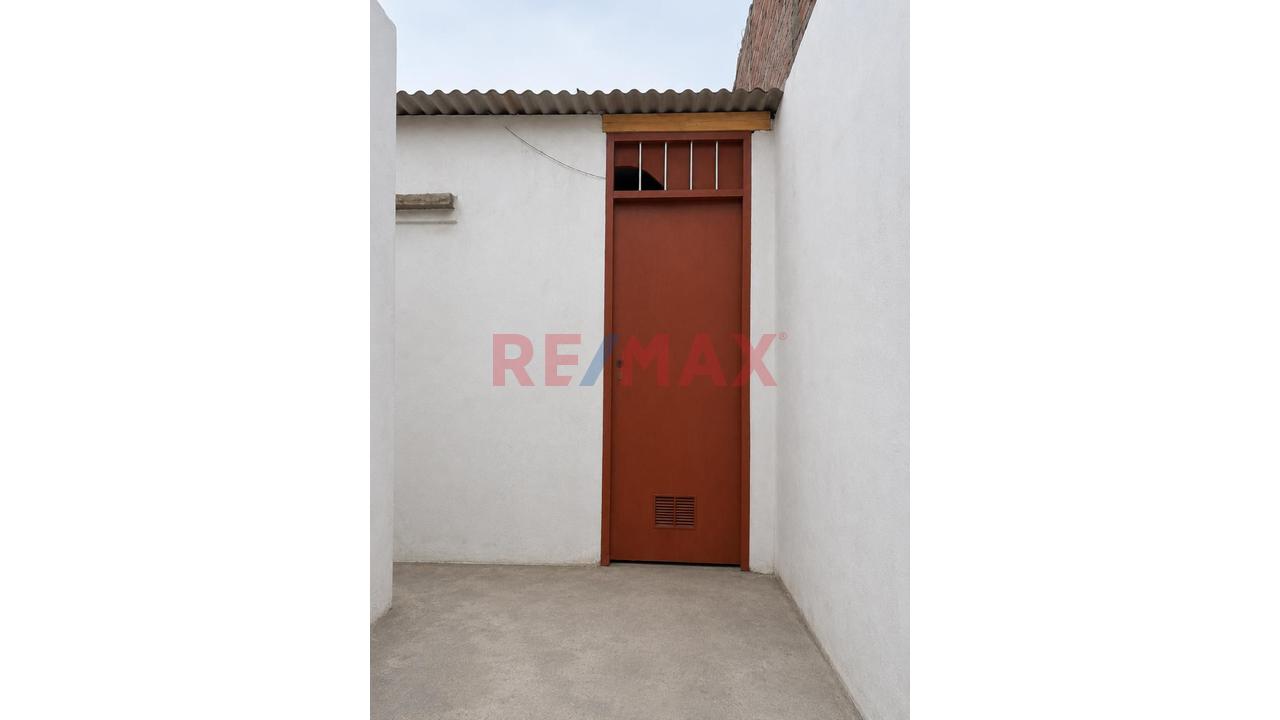 Oportunidad De Inversion Venta De Casa Divididos En Dos Sublotes 215 Mil Dólares Negociables. - 2