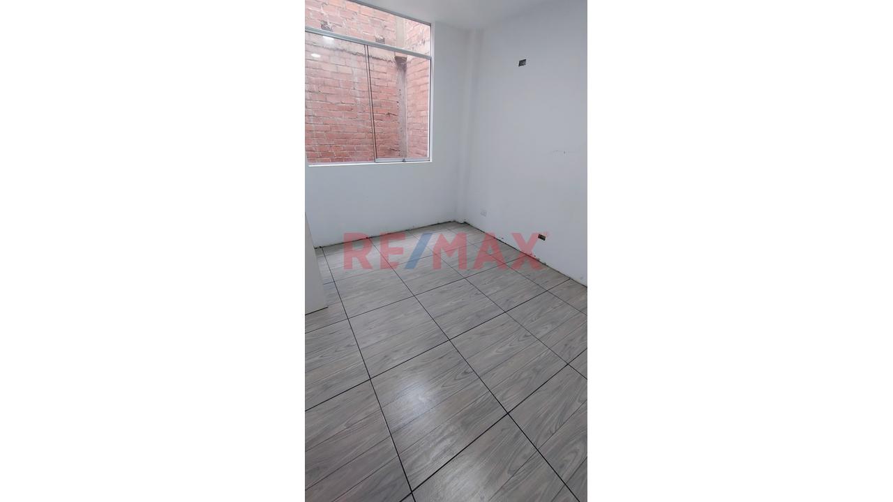 Vendo Departamento En  Comas, Urb. Alameda Del Pinar (Frente A Parque) — foto 4