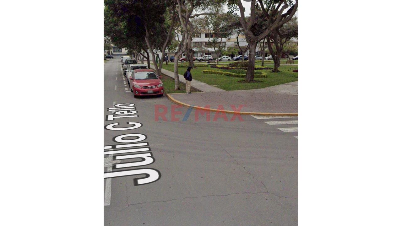Vendo Terreno De 360 M2 En Miraflores - 2