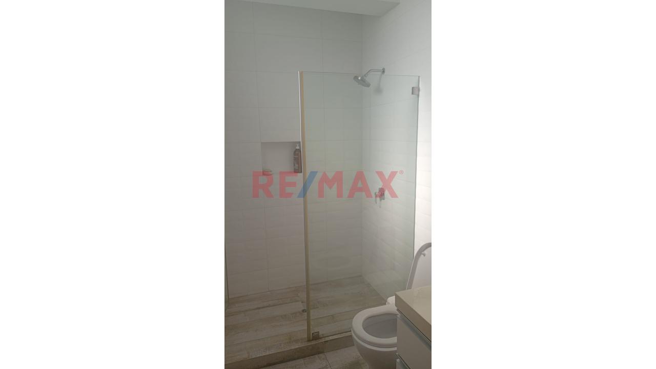 Casa En Venta En Chaclacayo – Amplia, Elegante Y Con Excelente Área Socia - 19