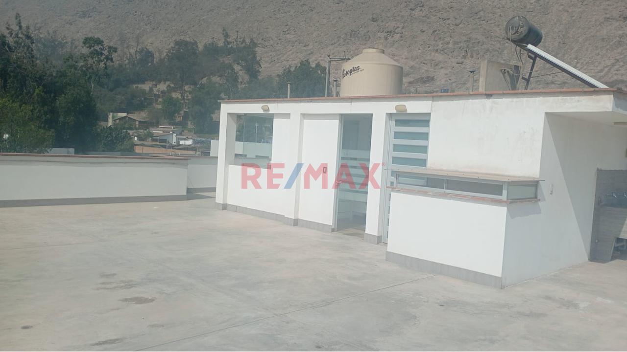 Casa En Venta En Chaclacayo – Amplia, Elegante Y Con Excelente Área Socia - 6