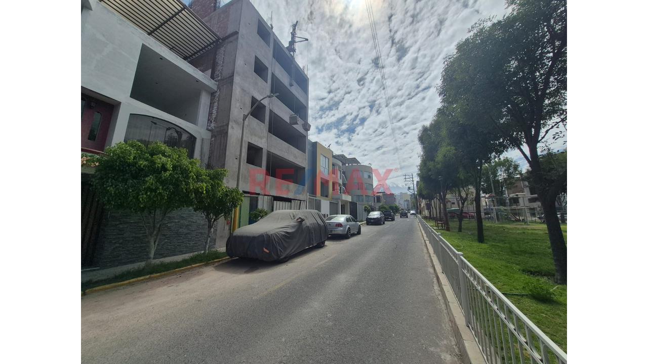 Quinto Piso Con Vista Privilegiada Al Parque — foto 2