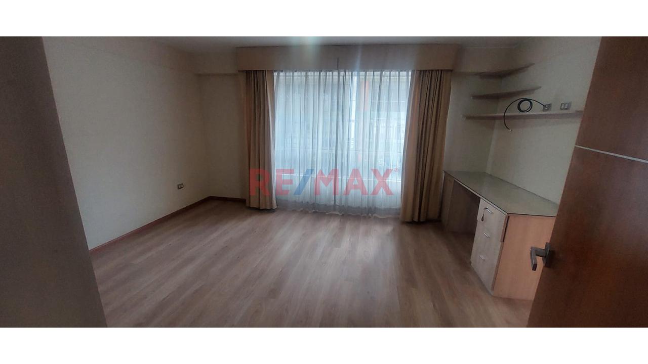 Exclusivo Departamento En Alquiler - 11