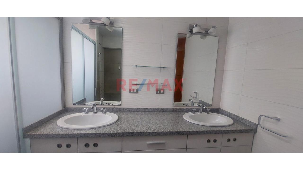 Exclusivo Departamento En Alquiler - 17
