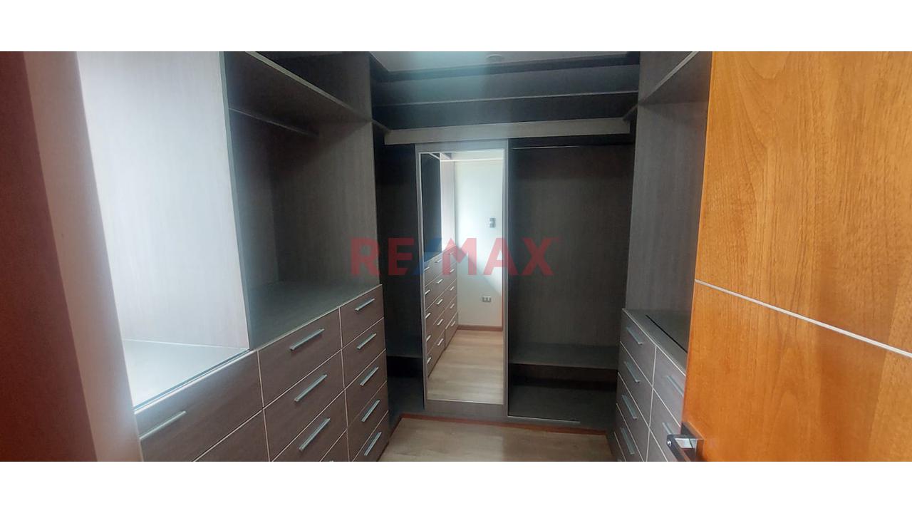 Exclusivo Departamento En Alquiler - 13