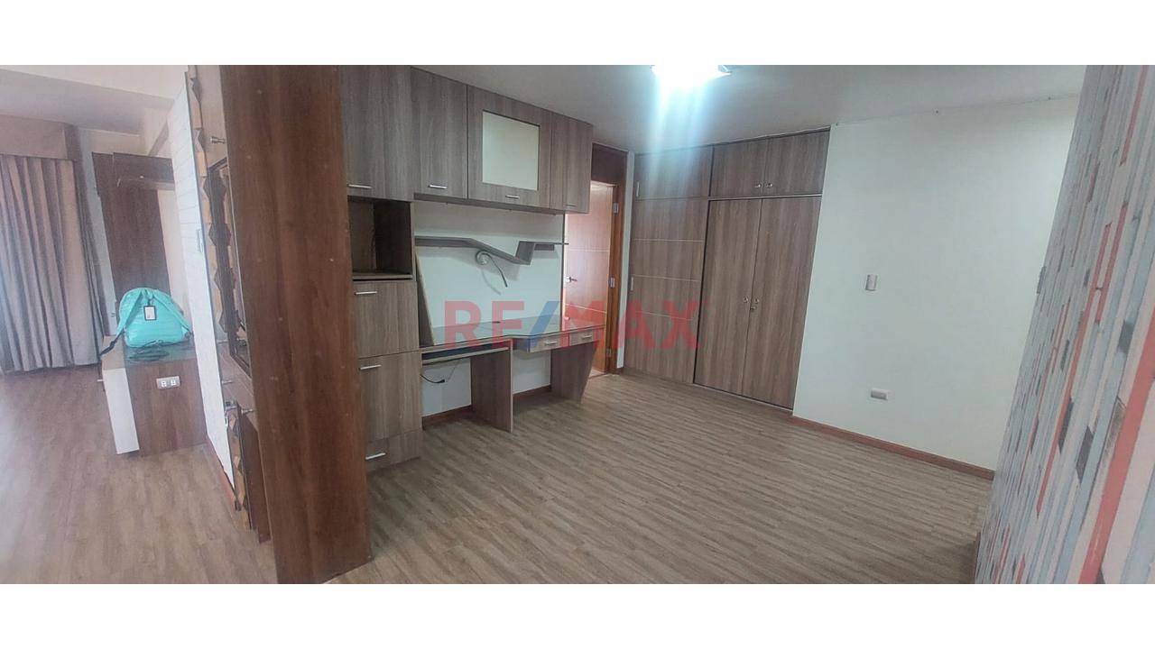 Exclusivo Departamento En Alquiler - 9