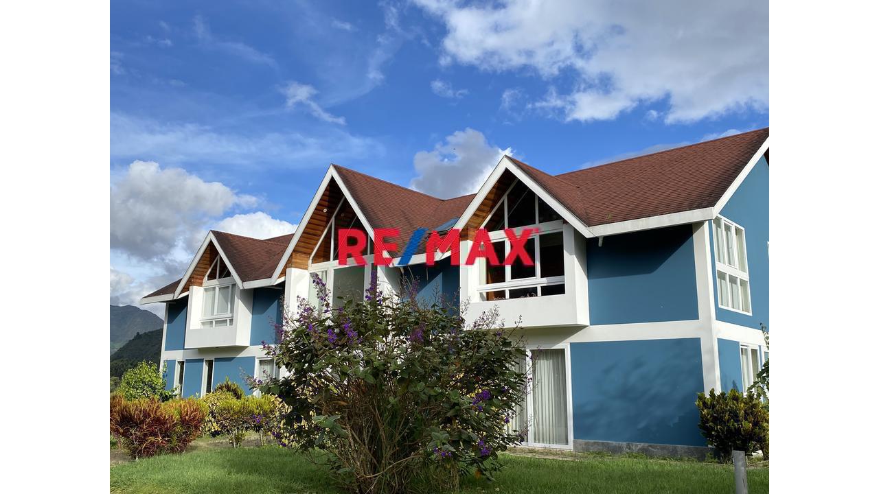 Alpental - Oxapampa - Casa En Venta En Exclusivo "Condominio Alpental Barrio Privado" - 1