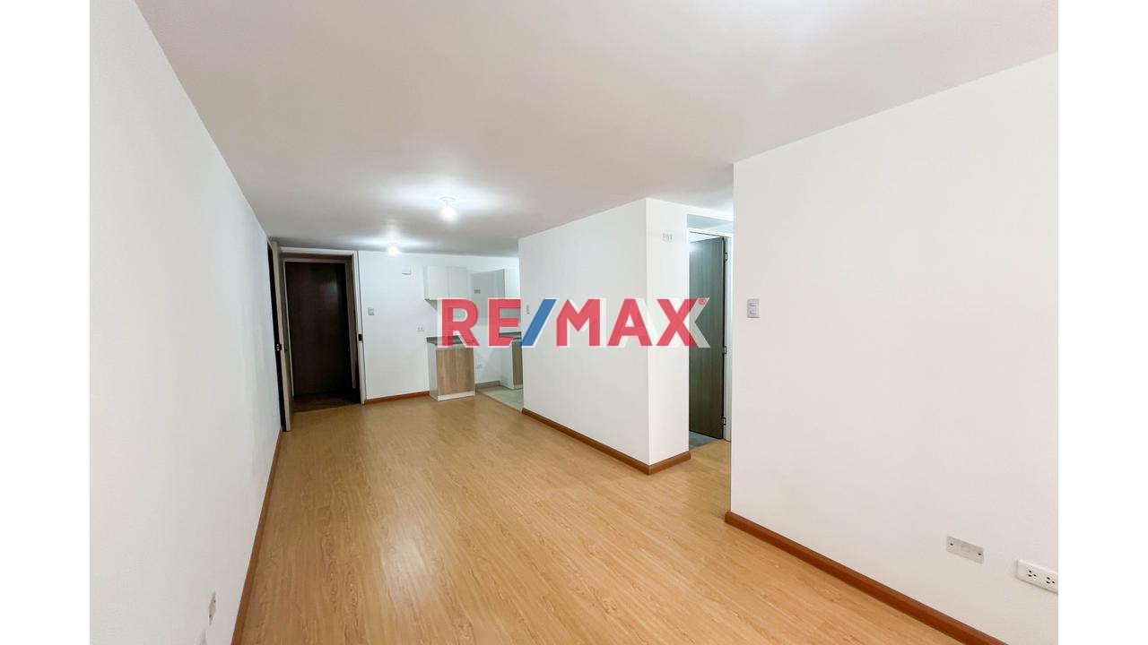 Alquiler Departamento De Estreno En Primer Piso - Condominio Las Praderas