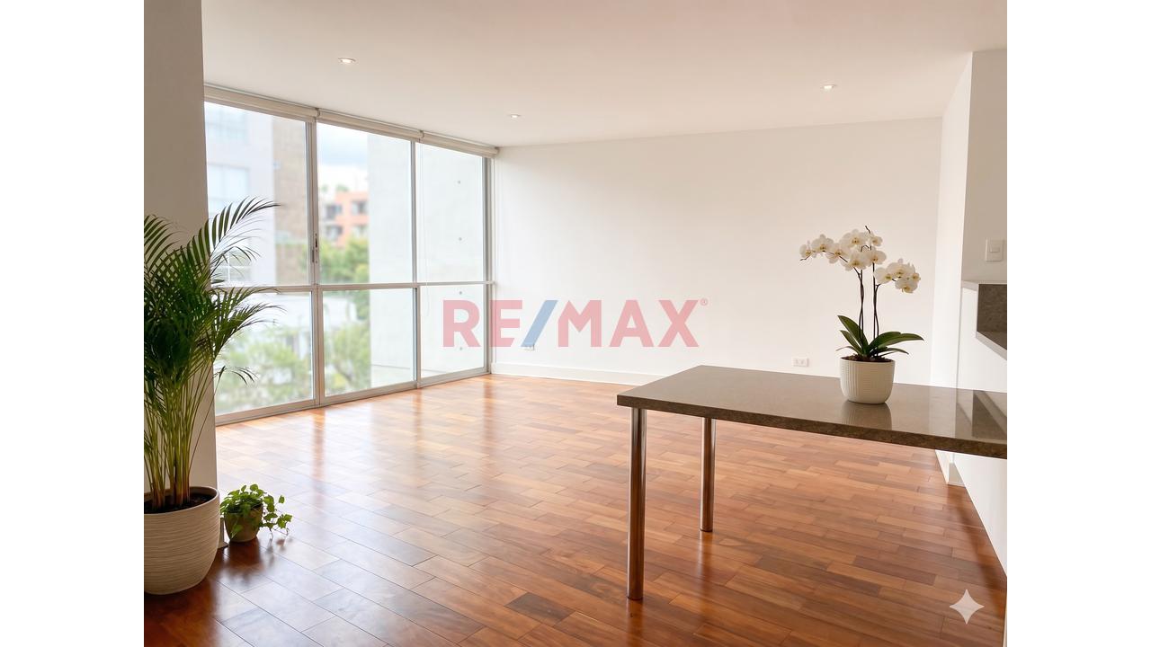 Venta Moderno  Departamento  Como Inversión Frente A Miraflores — foto 2