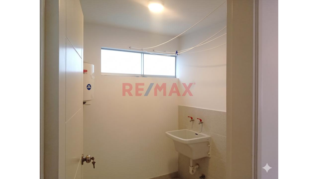 Venta Moderno  Departamento  Como Inversión Frente A Miraflores — foto 7