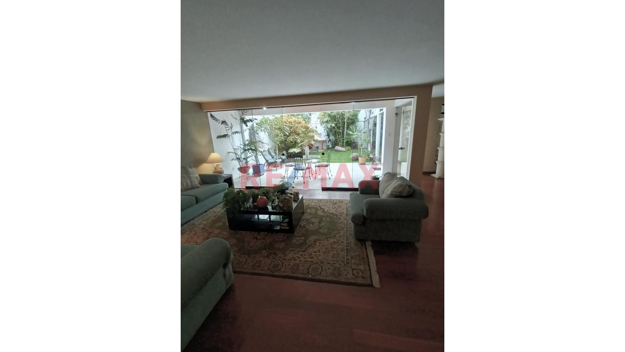Alquilo En San Isidro Primer Piso Con Amplio Jardín Y Bbq — foto 10