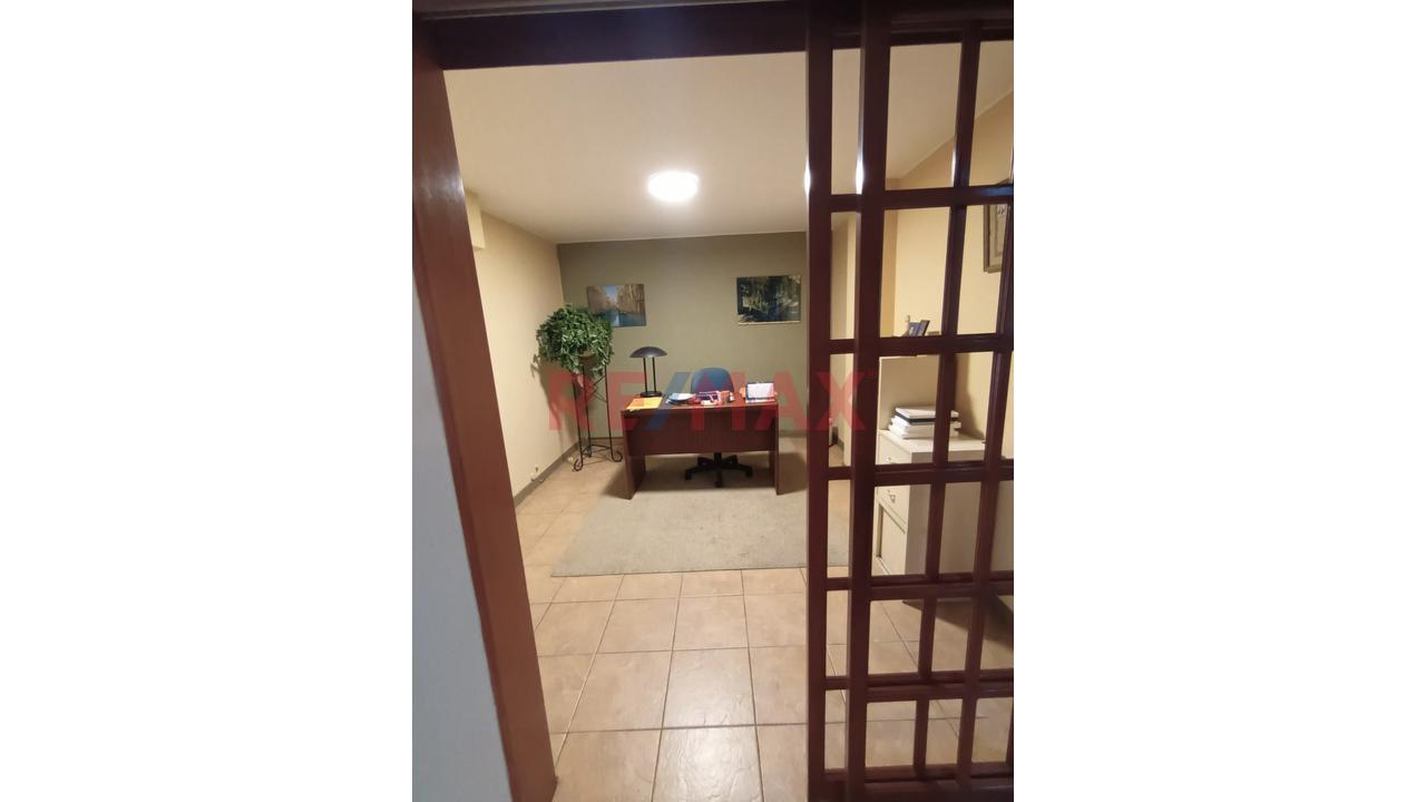 Alquilo En San Isidro Primer Piso Con Amplio Jardín Y Bbq — foto 14