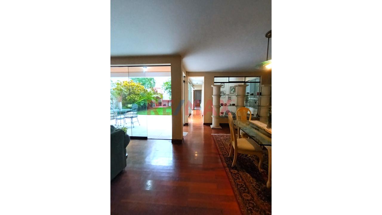 Alquilo En San Isidro Primer Piso Con Amplio Jardín Y Bbq — foto 12