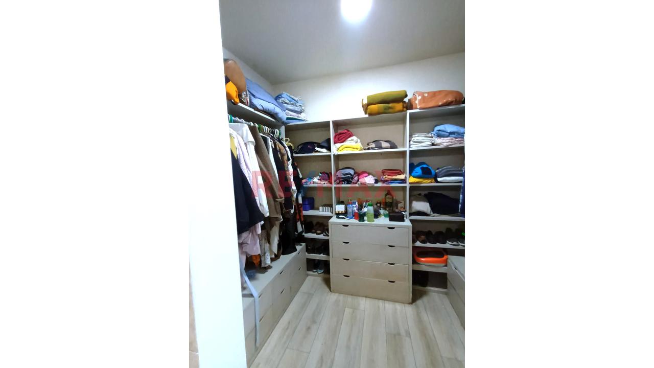 Alquilo En San Isidro Primer Piso Con Amplio Jardín Y Bbq — foto 13