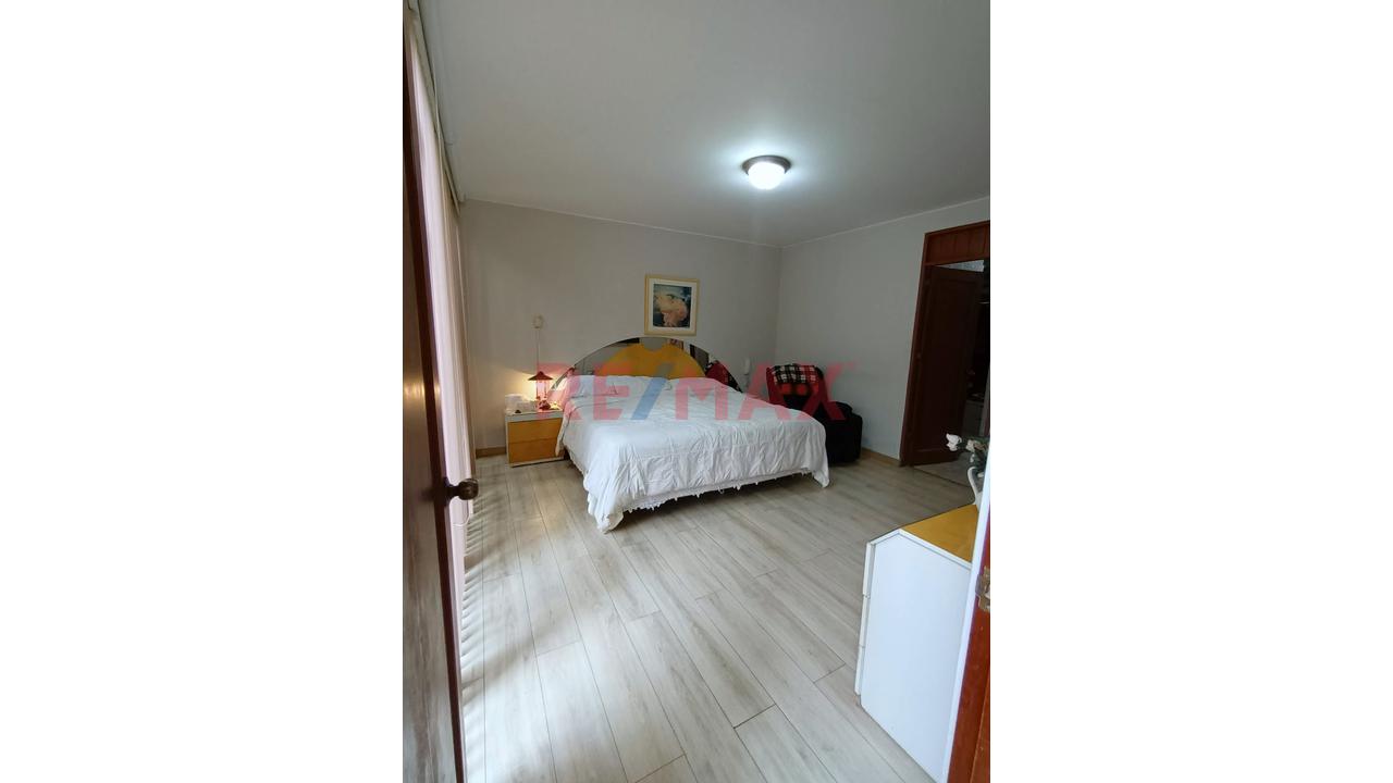 Alquilo En San Isidro Primer Piso Con Amplio Jardín Y Bbq — foto 11