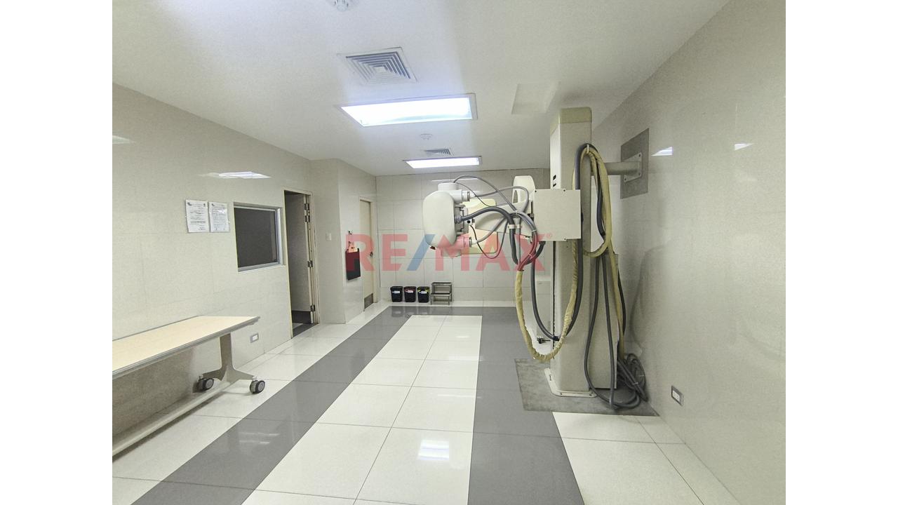 Alquilo Imponente Edificio Corporativo Y De Salud: Infraestructura De Alto Nivel - 17