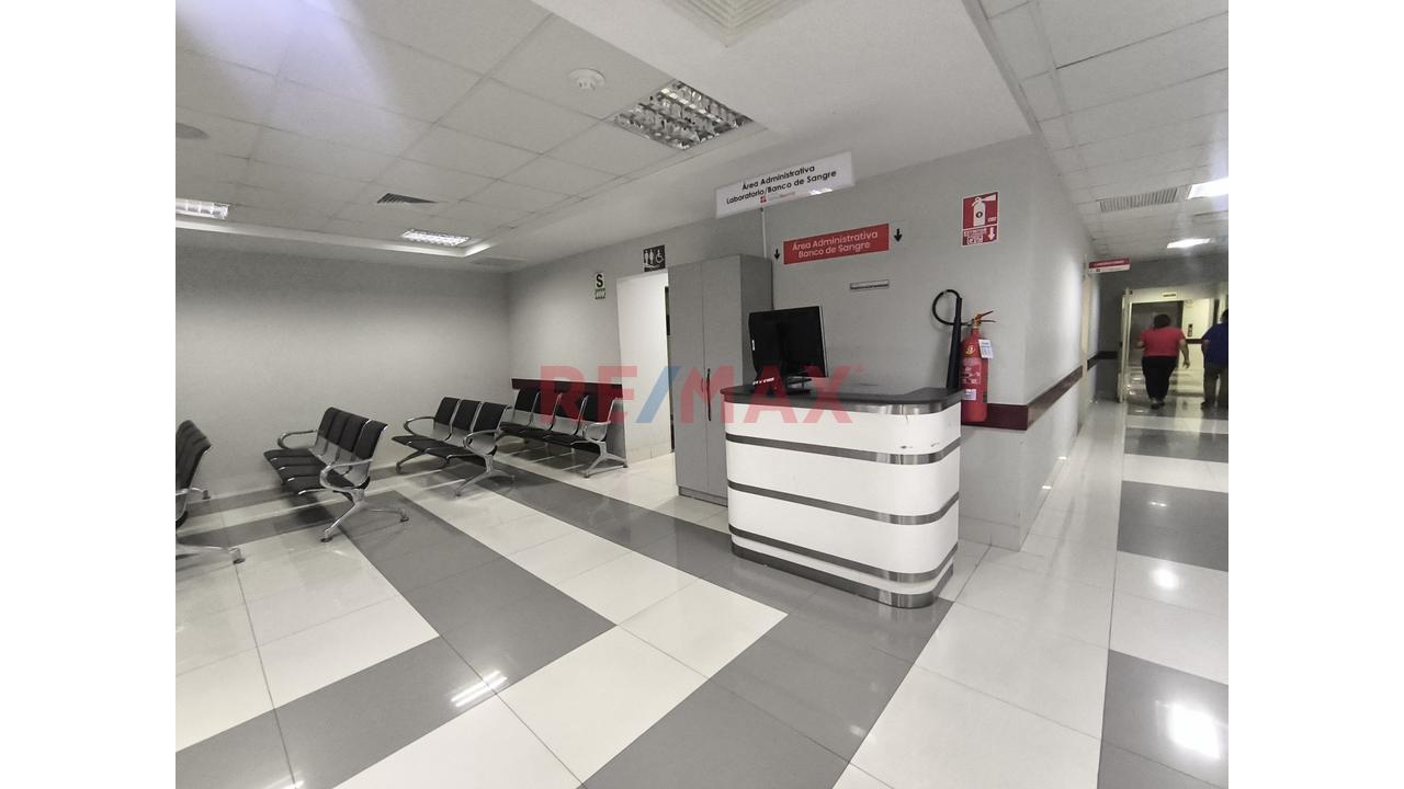 Alquilo Imponente Edificio Corporativo Y De Salud: Infraestructura De Alto Nivel - 2
