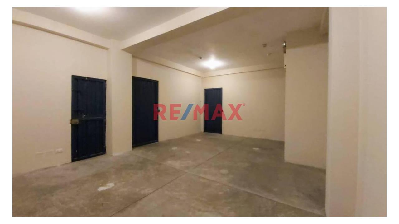 Alquilo Edificio Comercial En Miraflores – Zonificación Cz - 10