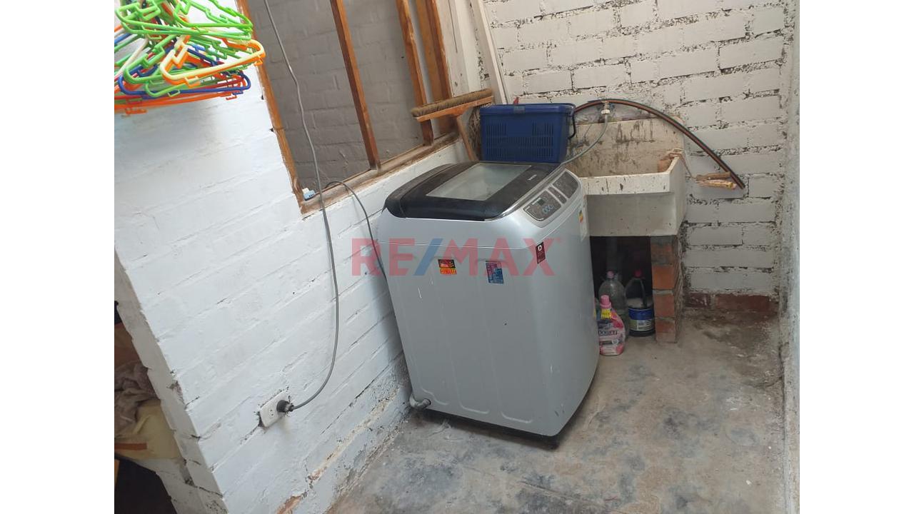 Casa Venta En Playa Arica / Dos Departamentos En Primer Piso Con Cochera - 10