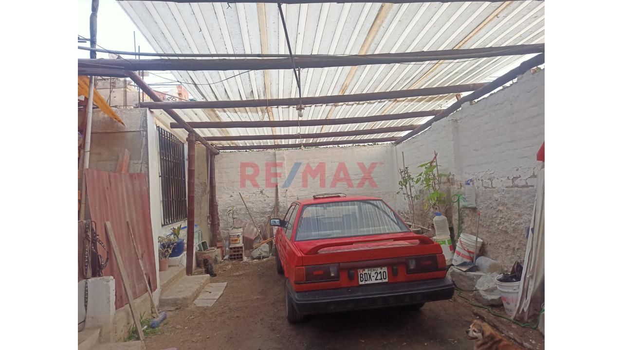Casa Venta En Playa Arica / Dos Departamentos En Primer Piso Con Cochera - 3