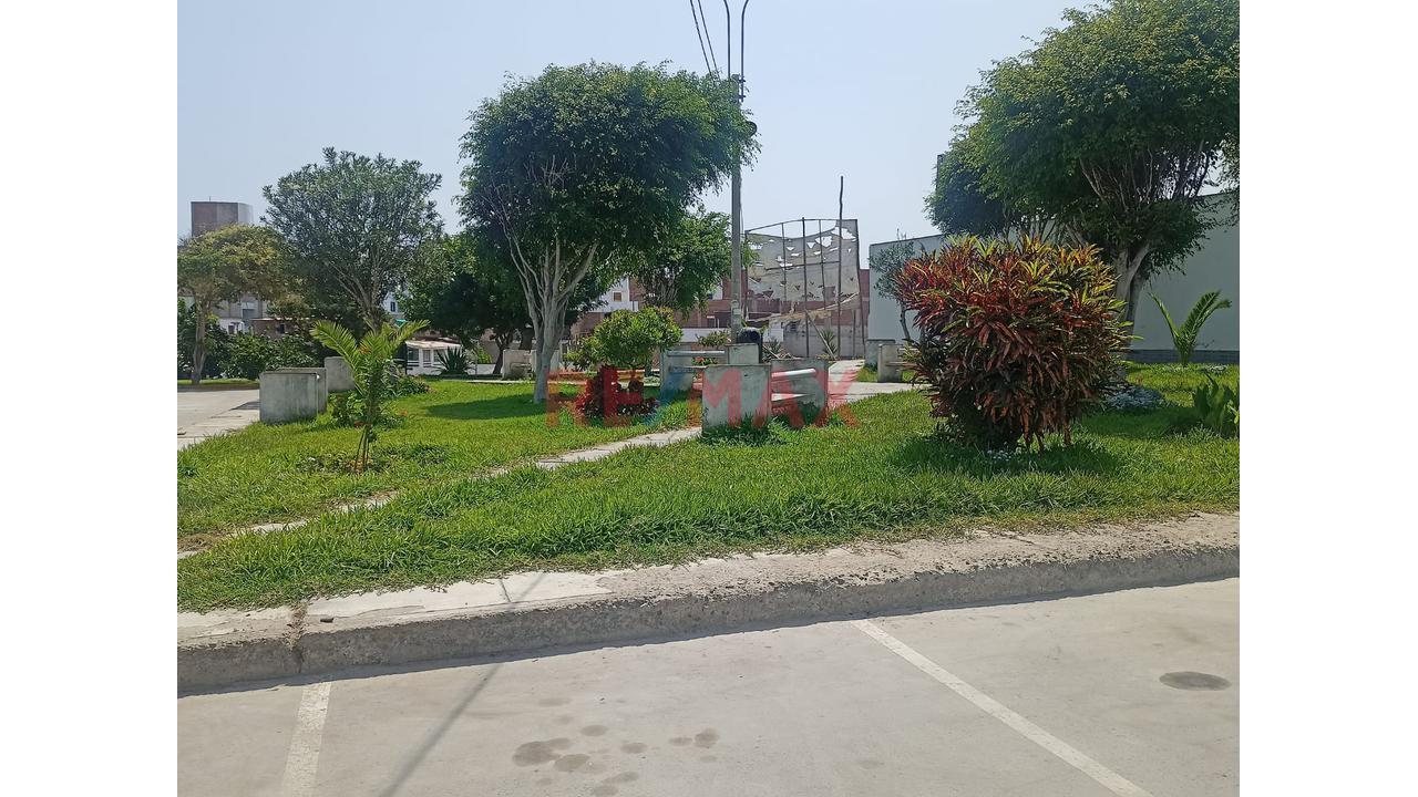 Casa Venta En Playa Arica / Dos Departamentos En Primer Piso Con Cochera - 5