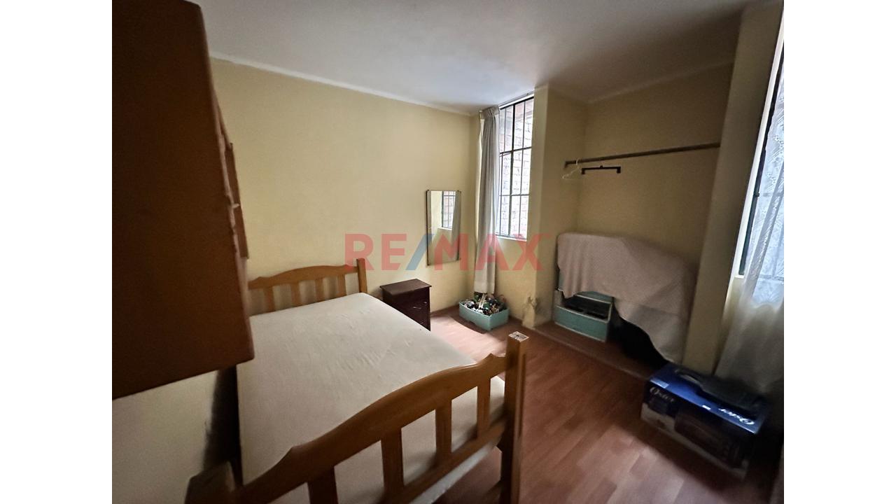 Se Vende Casa De 120 M² Con 2 Departamentos Independientes En San Juan De Lurigancho (Campoy) — foto 10
