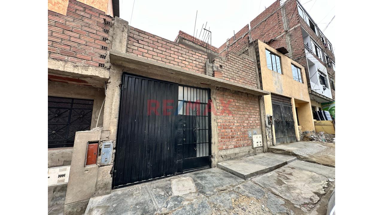 Se Vende Casa De 120 M² Con 2 Departamentos Independientes En San Juan De Lurigancho (Campoy) — foto 15