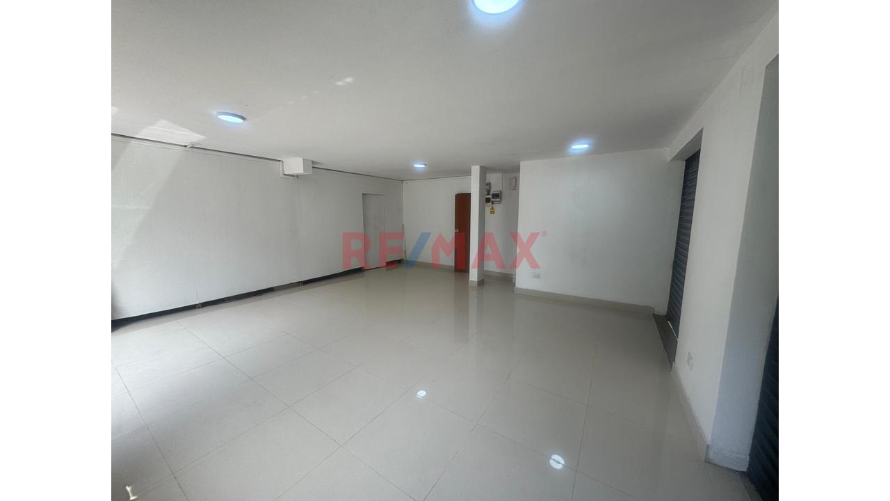 Alquiler Local Comercial En Sagitario Surco - 14