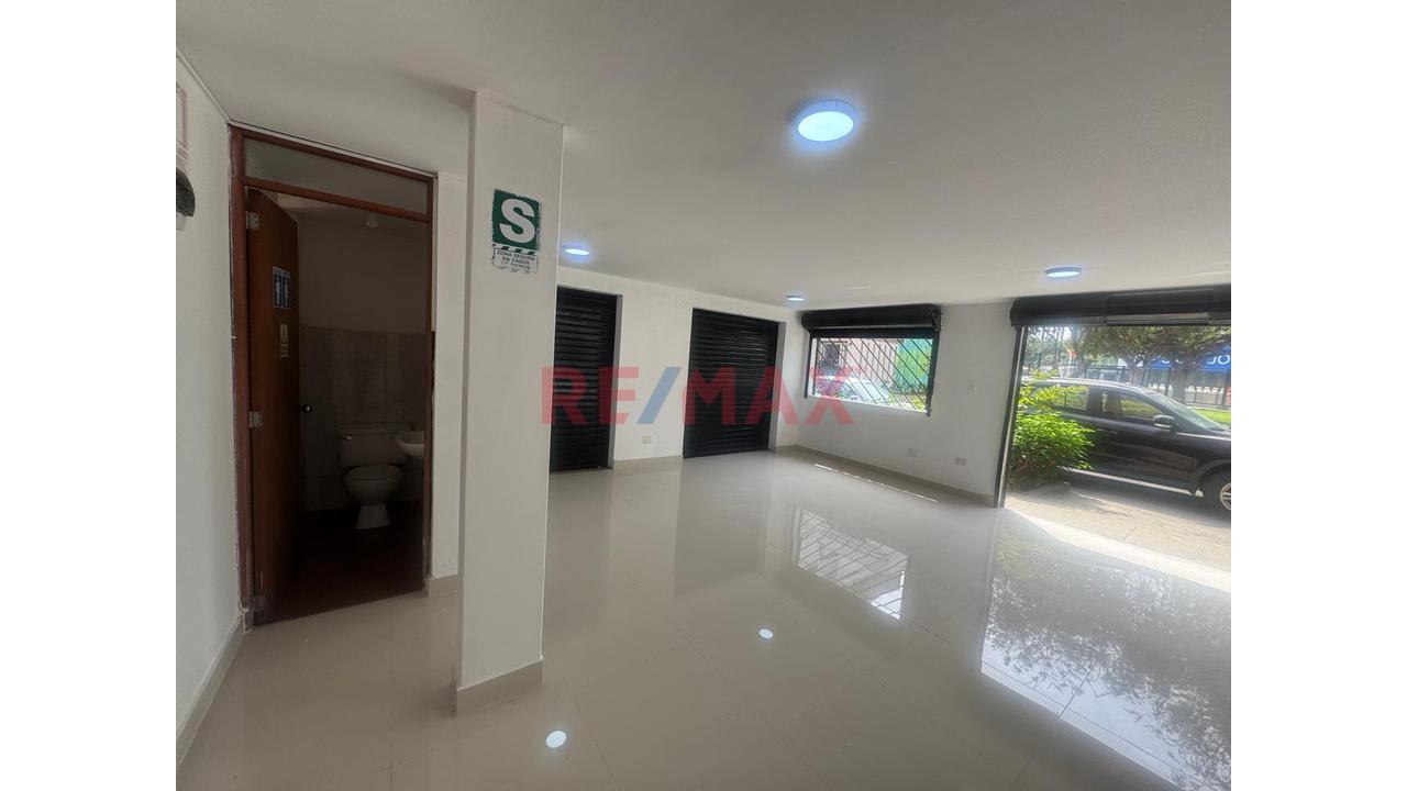 Alquiler Local Comercial En Sagitario Surco - 13