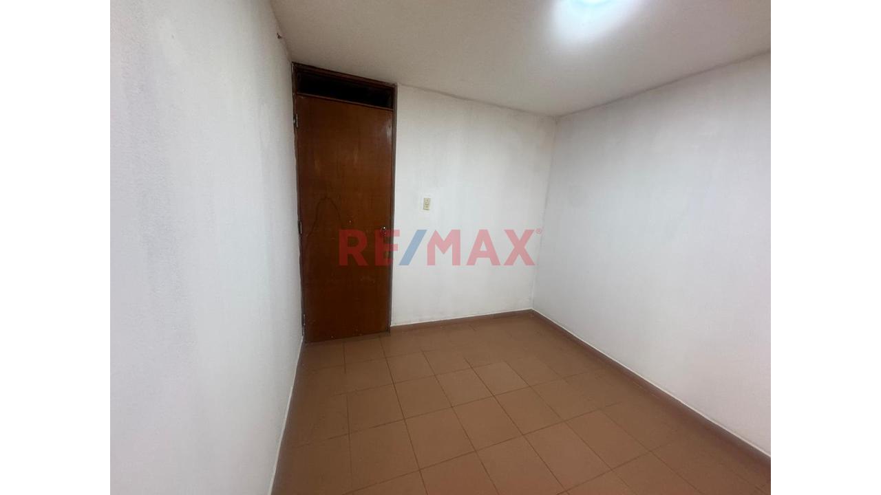 Alquiler Local Comercial En Sagitario Surco - 18