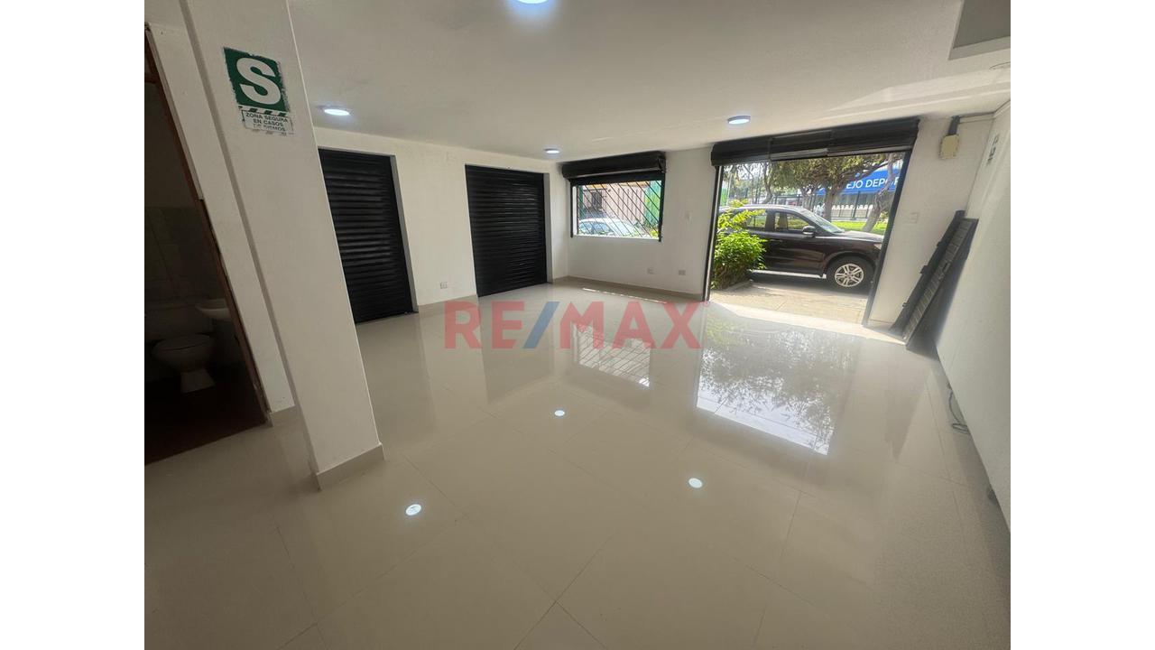 Alquiler Local Comercial En Sagitario Surco - 15