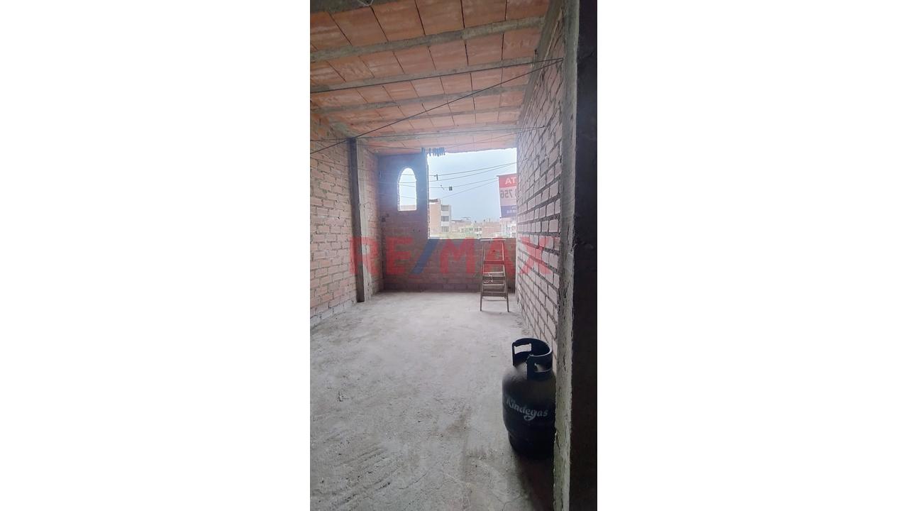 Vendo Departamento En Casco En Comas, Urb. Alameda Del Pinar — foto 4