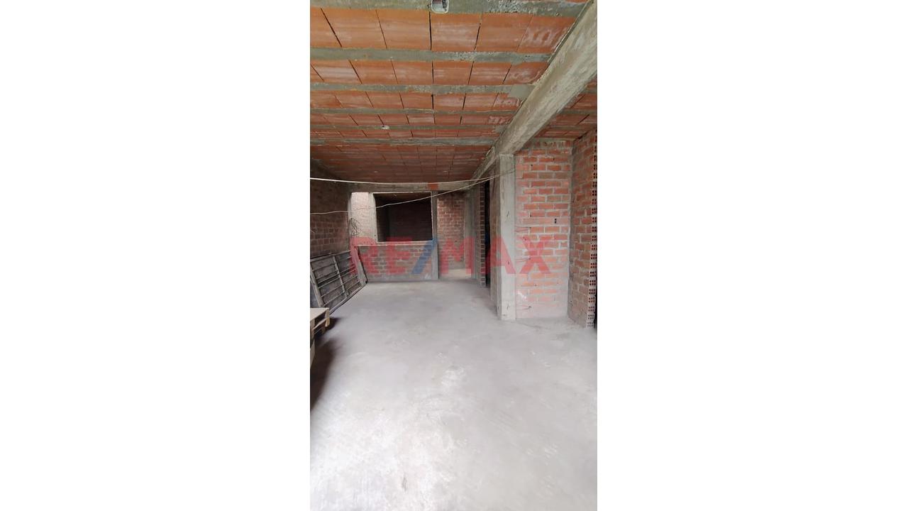 Vendo Departamento En Casco En Comas, Urb. Alameda Del Pinar — foto 3